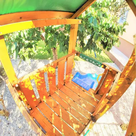 Apartment Erdgeschosswohnung Mit Viel Komfort Und Terrasse