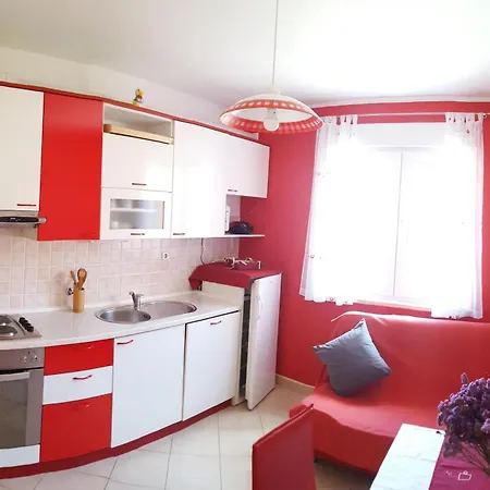 Apartment Erdgeschosswohnung Mit Viel Komfort Und Terrasse *