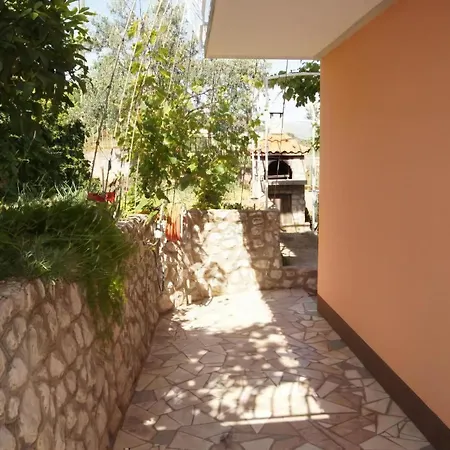 Apartment Erdgeschosswohnung Mit Viel Komfort Und Terrasse Trogir